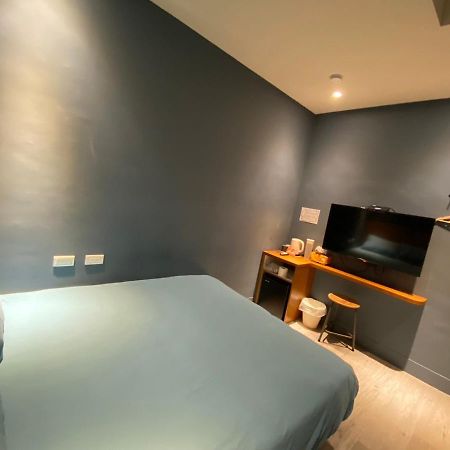 良文旅2館Ryou Hotel Vintage - II Tainan Extérieur photo