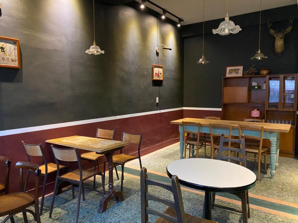 良文旅2館Ryou Hotel Vintage - II Tainan Extérieur photo