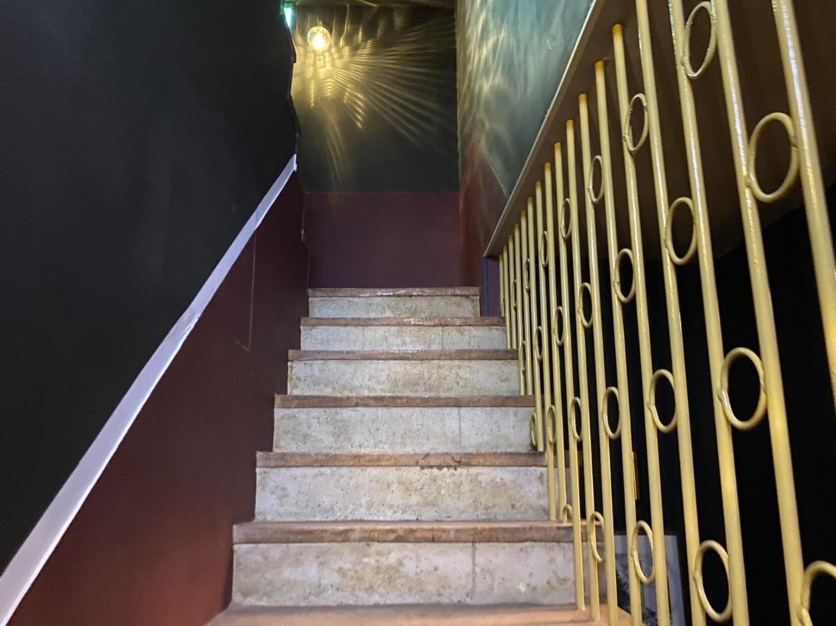 良文旅2館Ryou Hotel Vintage - II Tainan Extérieur photo