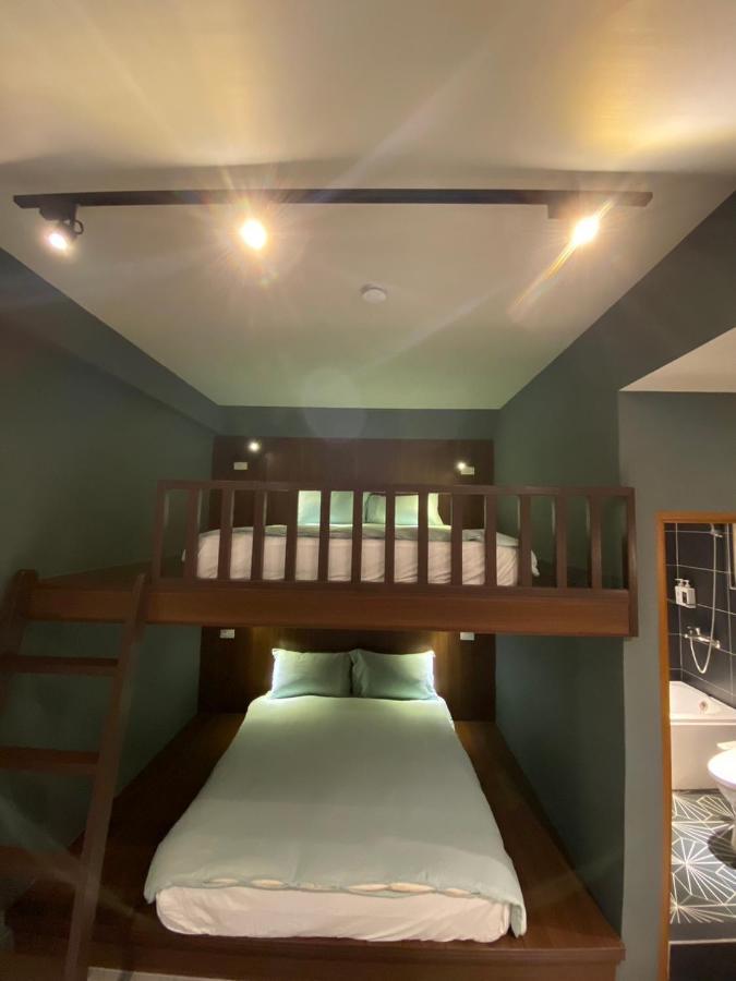 良文旅2館Ryou Hotel Vintage - II Tainan Extérieur photo