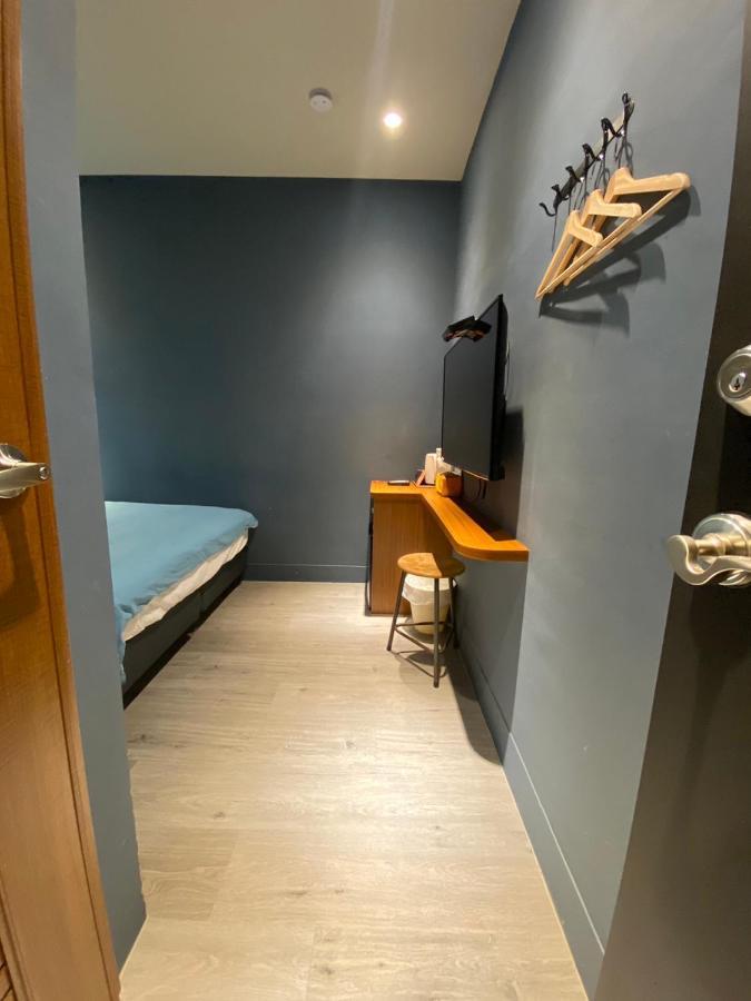 良文旅2館Ryou Hotel Vintage - II Tainan Extérieur photo