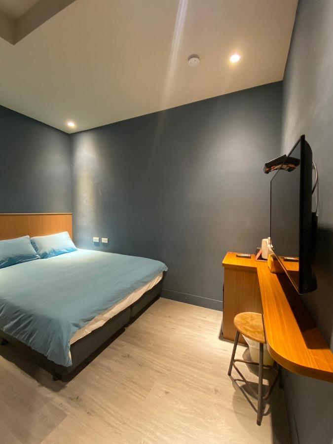 良文旅2館Ryou Hotel Vintage - II Tainan Extérieur photo
